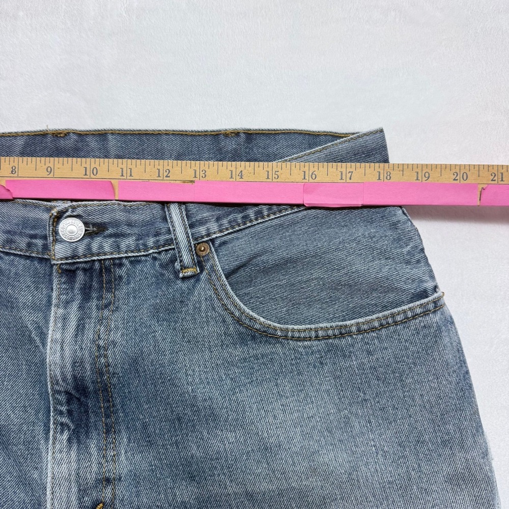 Levi Strauss‎ 550 Relaxed Fit Mens Jeans 38x30 Light Wash Denim - Picture 4 of 9